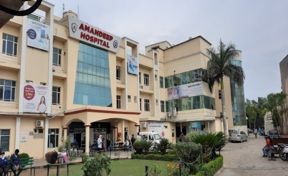 Hospital Amandeep, Pathankot