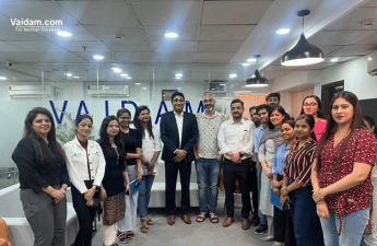 Dr. Puneet Girdhar Visited Vaidam's Office for Valuable Insights on Robotic Advances in Spine Surgery