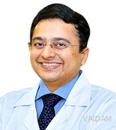 Dr. Akshay Deshpande