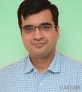 Doktor Akshay Kapur, bolalar gastroenterologi, Dehli