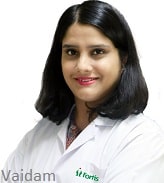 Dr Alisha Chaubal