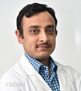 Doktor Avinash Agarval, kosmetik jarroh, Gurgaon