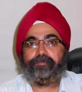 Dr. Charanjeev Sobti,Cosmetic Surgeon, New Delhi