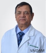 Doktor (o'rinbosari) Arun Kumar, tibbiy gastroenterolog, Yangi Dehli