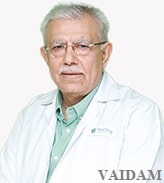 Doktor Dipak Deyv, Ortopediya va qo'shma almashtirish jarrohi, Ahmadobod
