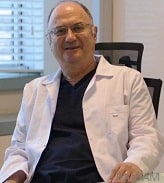 الأستاذ الدكتور جورهان أوزكان ، جراح التجميل ، اسطنبول