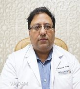 Dr. Hompriya Issar, chirurgien de la colonne vertébrale, Noida