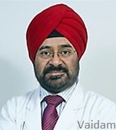 Doktor Jatinder Singx Bhogal, Tibbiy gastroenterolog, Nyu-Dehli
