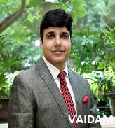 Dr Manuj Wadhwa