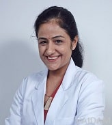 Doktor Monika Vadxvan, ginekolog va akusher, Noida
