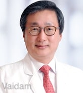 Доктор Мён-Чул Ли