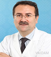 د. ناسي كاراكا أوغلان ، جراح التجميل ، اسطنبول