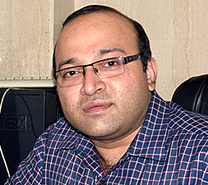 Dr Naren Nayak