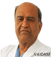 Doktor Narmada Prasad Gupta, urolog, Gurgaon