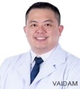 Dr. Panin Khemaprapa,Spine Surgeon, Bangkok
