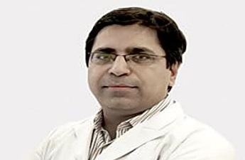 Dr. Rajesh Puri, un mare gastroenterolog care este cunoscut abordarea sa pozitivă