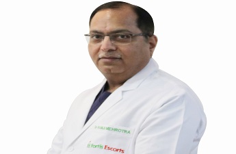 Un chirurg cardiac renumit - Dr. Ramji Mehrotra