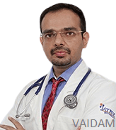 Doktor Sharad Dev, tibbiy gastroenterolog, Noida