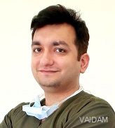 Dr Tarun Kukreja, chirurgien de la colonne vertébrale, Gurgaon