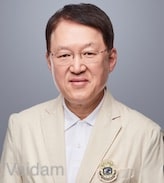 Д-р Йонг-Сик Ким