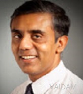 डॉ। राजीव चटर्जी, हड्डी रोग विशेषज्ञ और संयुक्त प्रतिस्थापन सर्जन, कोलकाता