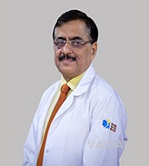 الدكتور راجيف خانا ، جراح الأنف والأذن والحنجرة ، لكناو