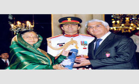 Dr Shroff being awarded Padma Bushan award