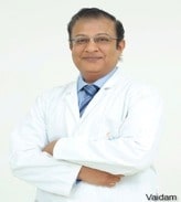 डॉ सुमीत रस्तोगी, हड्डी रोग और संयुक्त प्रतिस्थापन सर्जन, नई दिल्ली