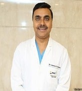 Doktor Upvan Kumar Chauxan, urolog va buyrak transplantatsiyasi bo'yicha mutaxassis, Noida