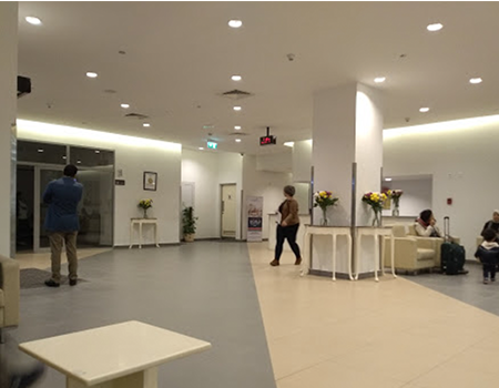 NMC Speciality Hospital, Abu Dhabi - foyer