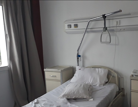 Clinique El Amen, Tunis - hospital bed