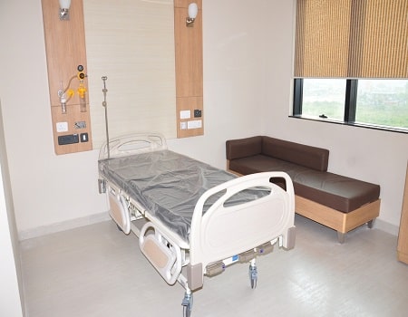 CELEBRITY INN - NEAR US CONSULATE CHENNAI AND APOLLO HOSPITAL | INDIA |  SEASON DEALS FROM $61