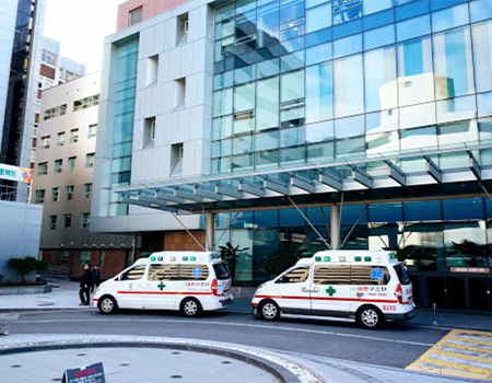Chonnam National University Hospital, Gwangju; ambulances getting ready for an emergency 