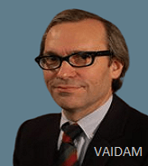 Doktor Fernando Azpiroz Vidaur