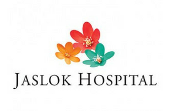 Les médecins de l'hôpital de Jaslok démontent le foie et l'intestin cancéreux, sauve 2-year-old par une transplantation de foie