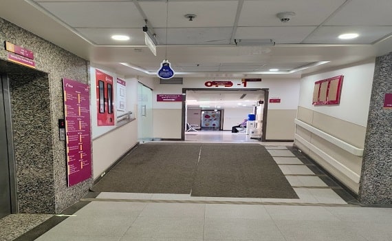  kauvery-hospital-bangalore-lobby