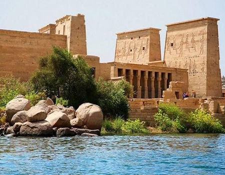 Madina ixtisoslashtirilgan kasalxonasi, Luksor - Nil daryosi