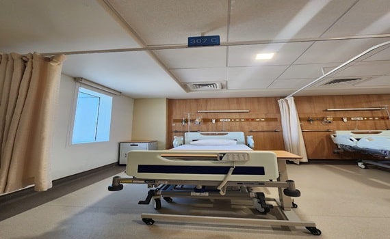 NMC Specialty Hospital Al Hail room