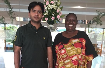 Vavashe من زيمبابوي ينجح في التخلص من آلام الظهر في الهند
