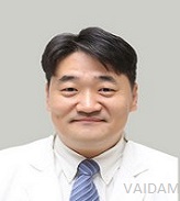Professor Li Ja Sung