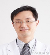 Professeur Park Chang Bum