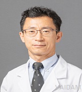 Professeur Sang-Tae Choi
