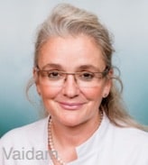 Prof. Dr. med. Carolin Tonus,General Surgeon, Hamburg