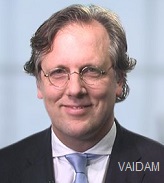 Prof. MD Kristian Vulfing