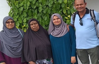 Maldivler'den Sanfa Mohamed akciğer hastalığı için uygun bir tedavi görüyor