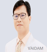 Dr. Chakrit Suttisaewan