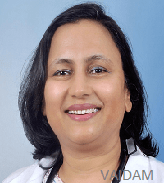 Doktor Meenu Agarval, ginekolog va akusher, Pune